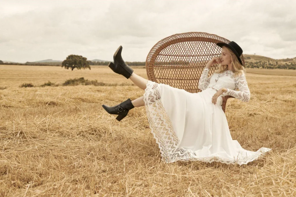 Cowgirl-Wedding-Dresses-00243